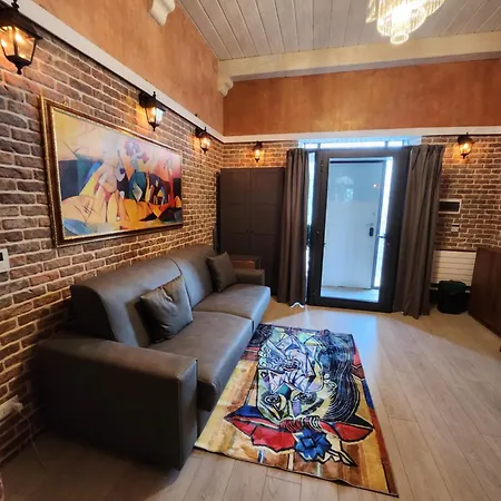 The Imperial E The Bricks