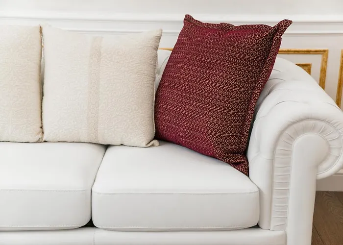 The Imperial E The Bricks * Rom