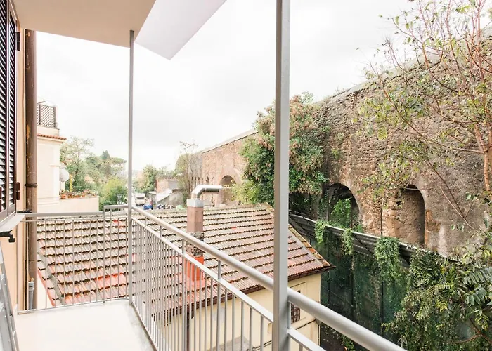 The Imperial E The Bricks Apartment