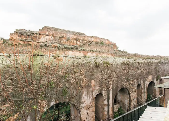The Imperial E The Bricks Apartment Rom
