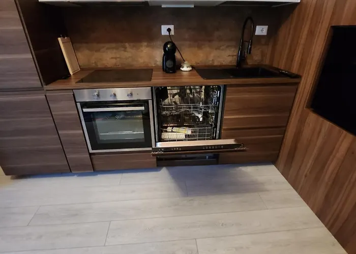 Apartment The Imperial E The Bricks *