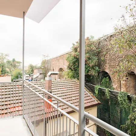 The Imperial E The Bricks 公寓