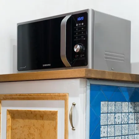 The Imperial E The Bricks