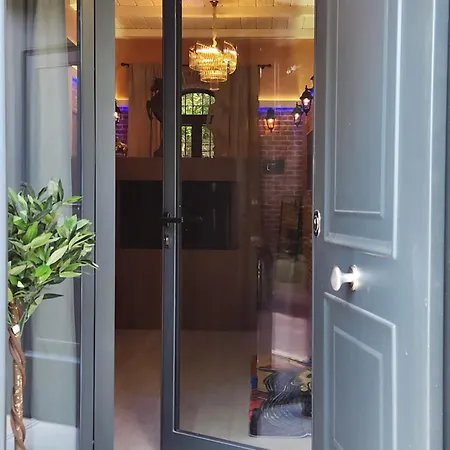 The Imperial E The Bricks